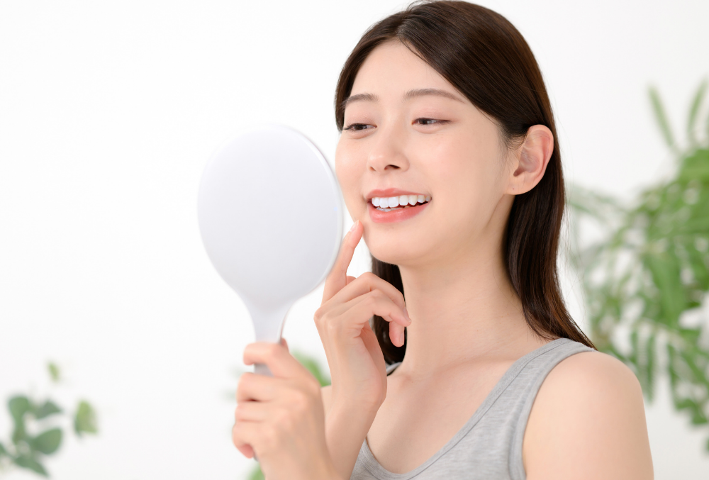 ミニッシュは何が違う？ラミネートベニアや歯列矯正との比較